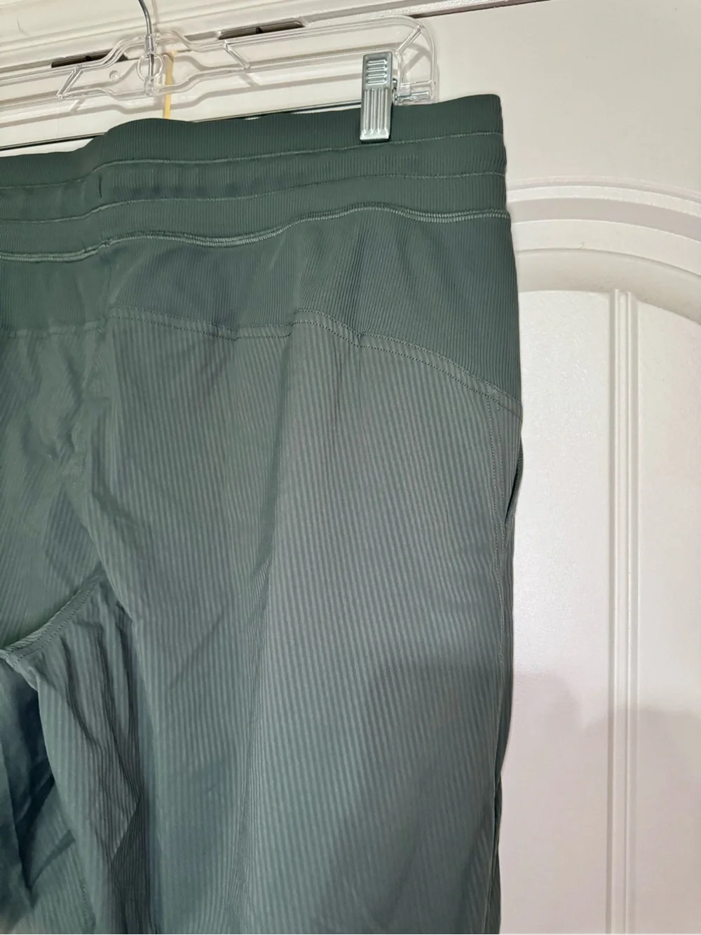 Lululemon Dance Studio Mid-Rise Jogger Full Length Dark Forest Size 12